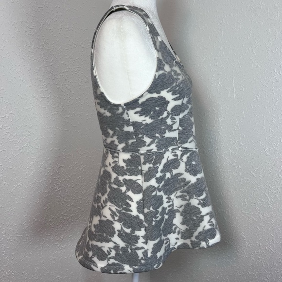 Anthro | Akemi & Kim Floral Peplum Tank - Picture 3 of 7